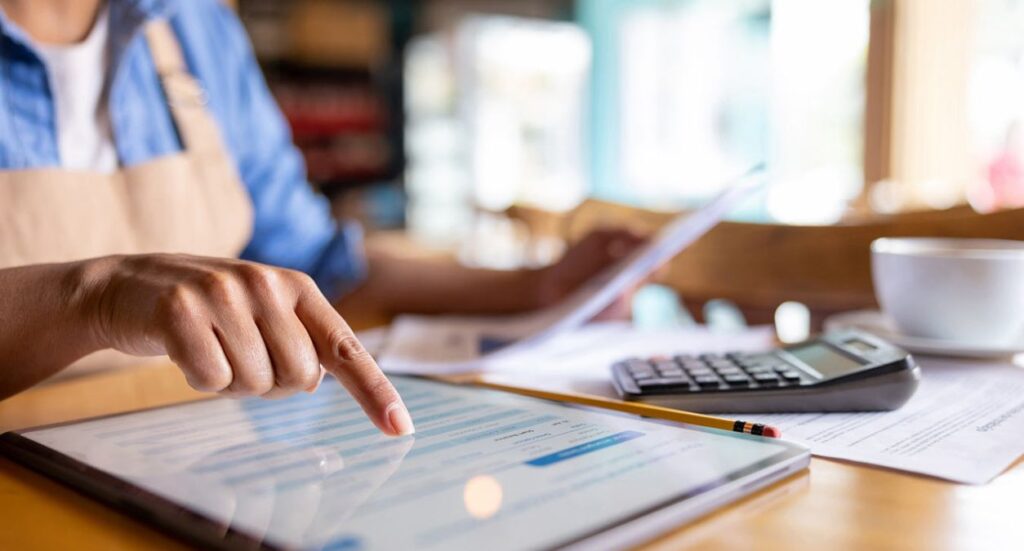 Essential Tips: Registering for VAT in the UK Image
