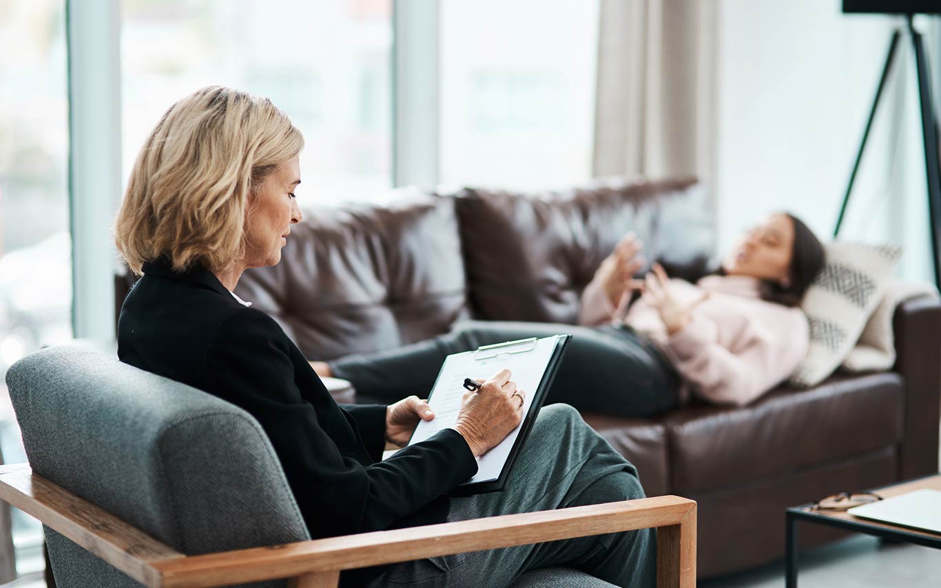 What is the difference between Counselling and Psychotherapy?
