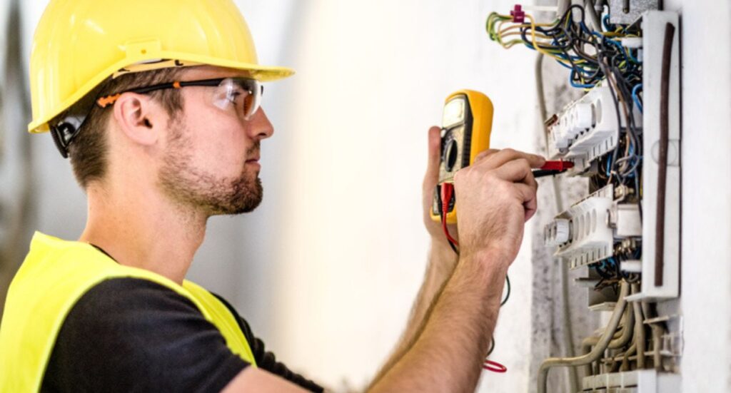 What Qualifications are Needed to Become an Electrician? Image