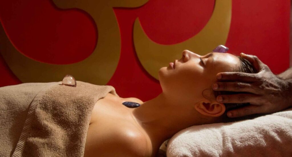 Crystal Healing With Reiki Image