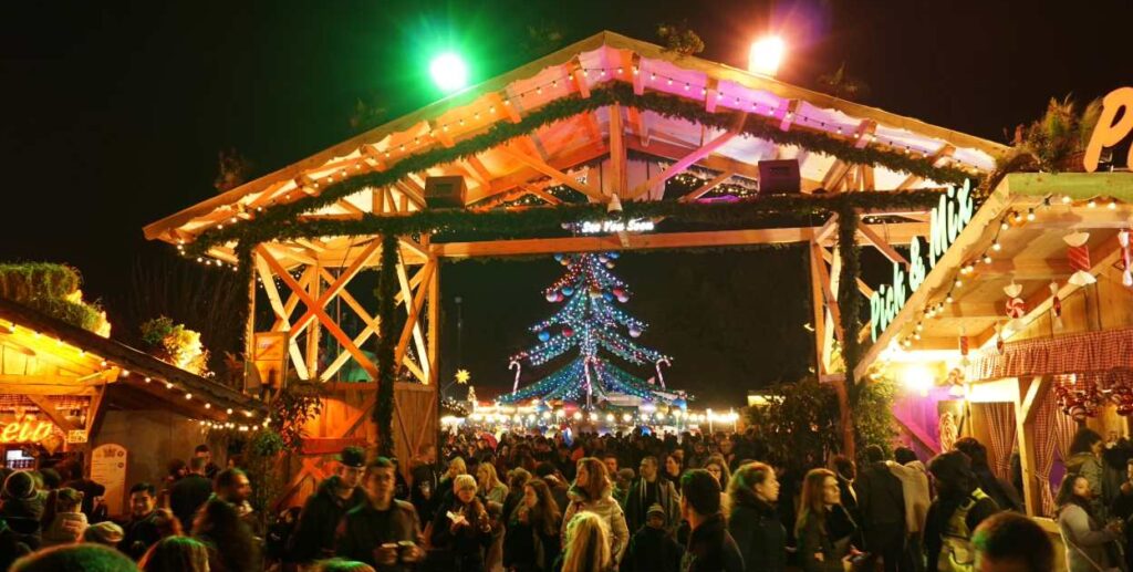 Christmas market demand insights, and tips for crafters and stallholders Image