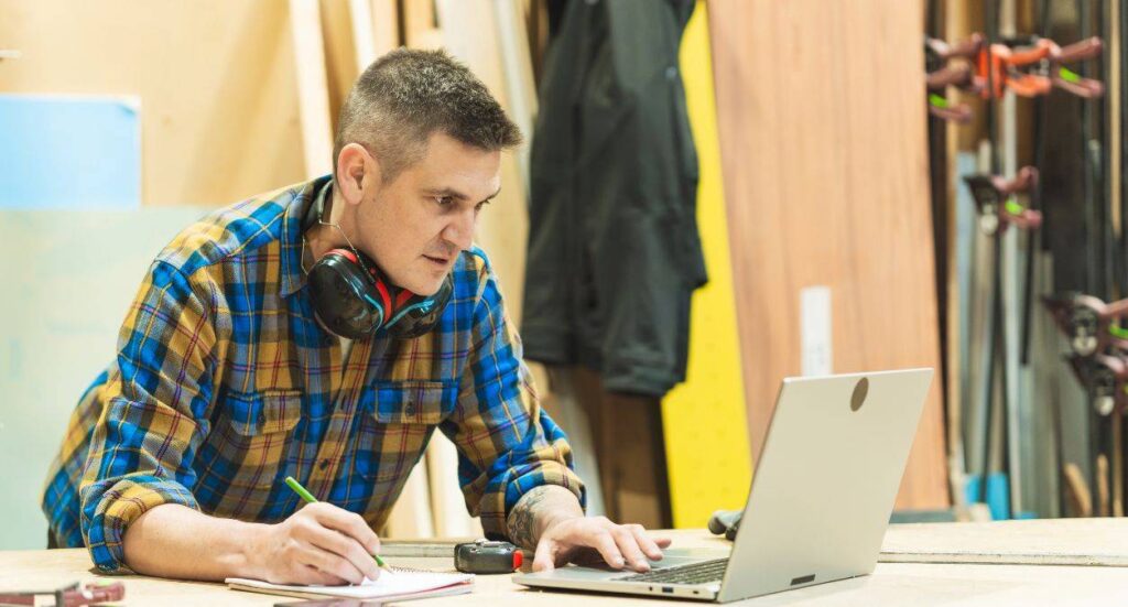 How to improve cash flow as a tradesperson Image